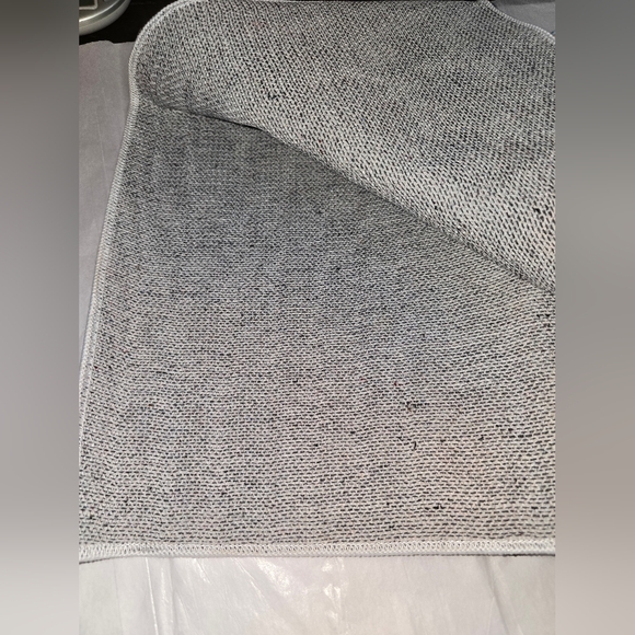 Floral Patterned RUG 60cm X 180cm - Picture 5 of 5